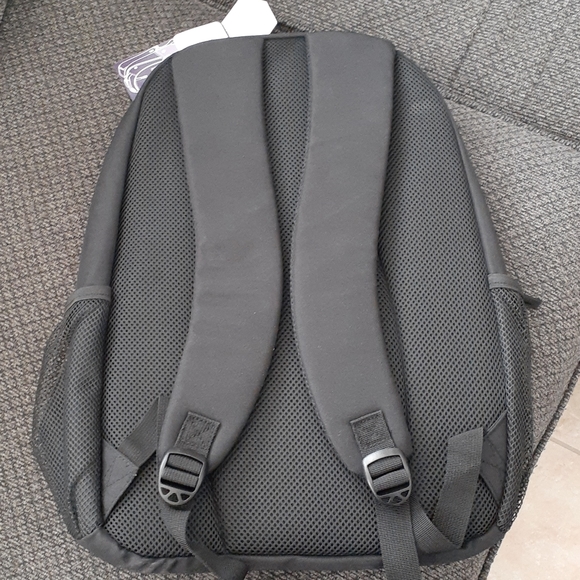 TARGUS - Ascend 16" Laptop Backpack - Picture 4 of 9